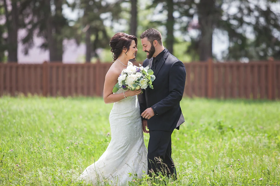 Pine_Creek_Resort_MN_Wedding_07.jpg