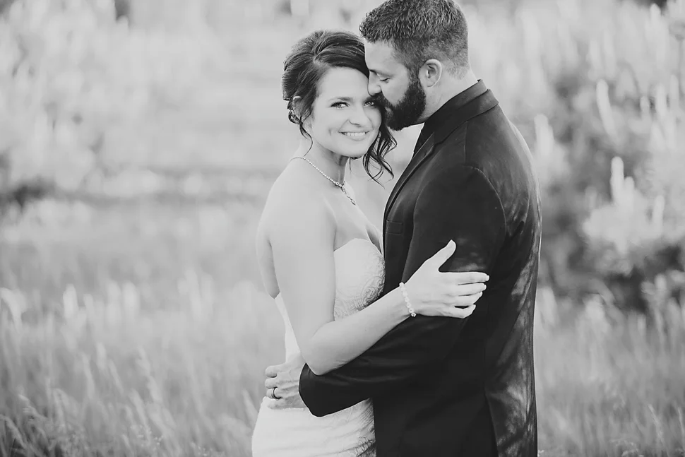Pine_Creek_Resort_MN_Wedding_27.jpg
