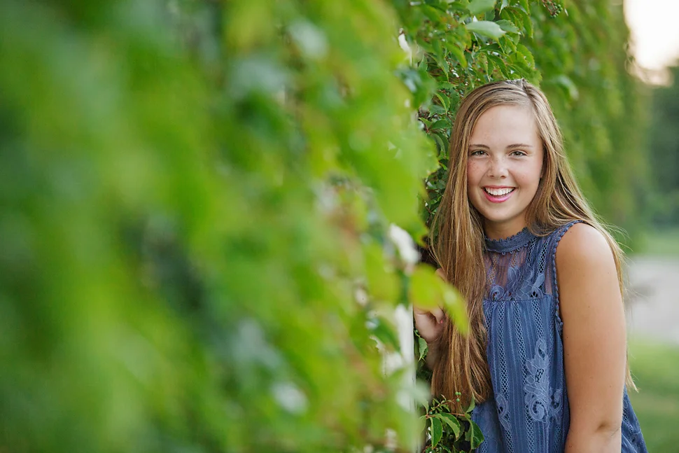 Eden_Prairie_MN_Senior_Photographer.jpg