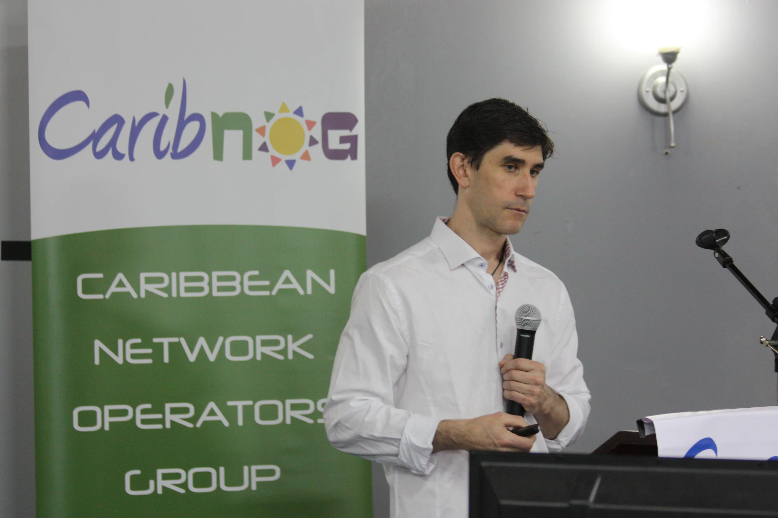 Eric Osterweil taking a question from the audience