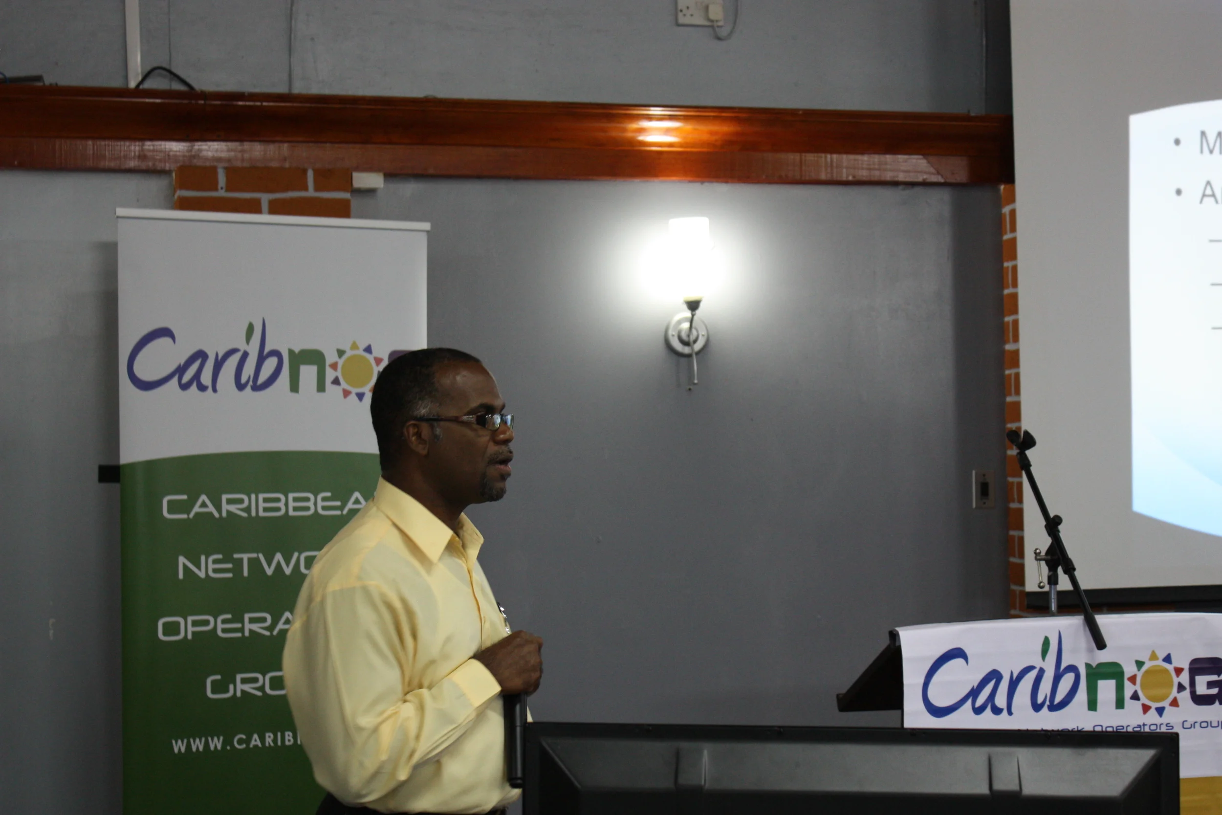Keith Benjamin Presents on Next Generation Mobile Networks