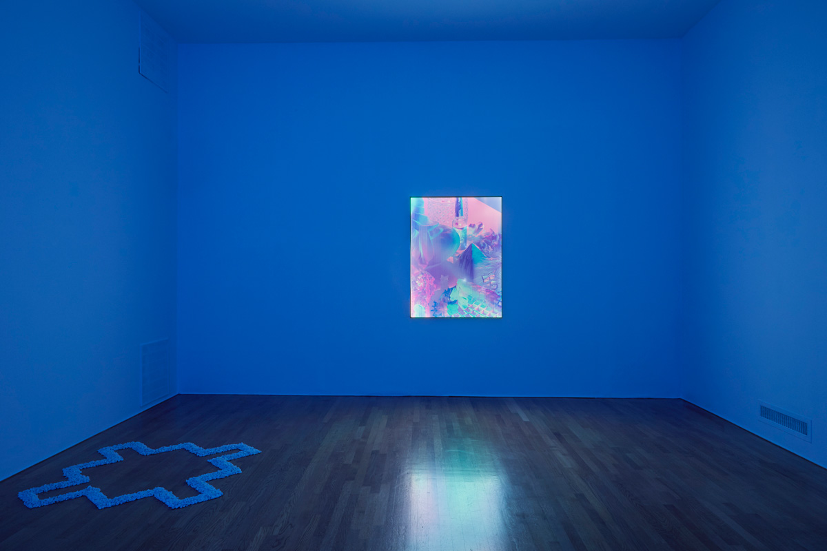 //// ROOM 03 - Lenticular light panel that appears to change colour, and an altar-like arrangement of pebbles.