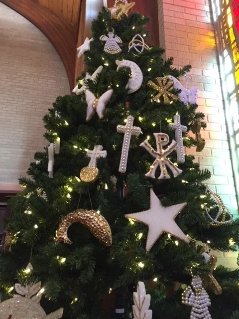  Chrismon tree in the sanctuary 
