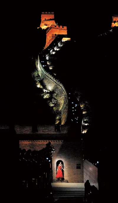The illuminated runway entrance ©Patrick McMullan