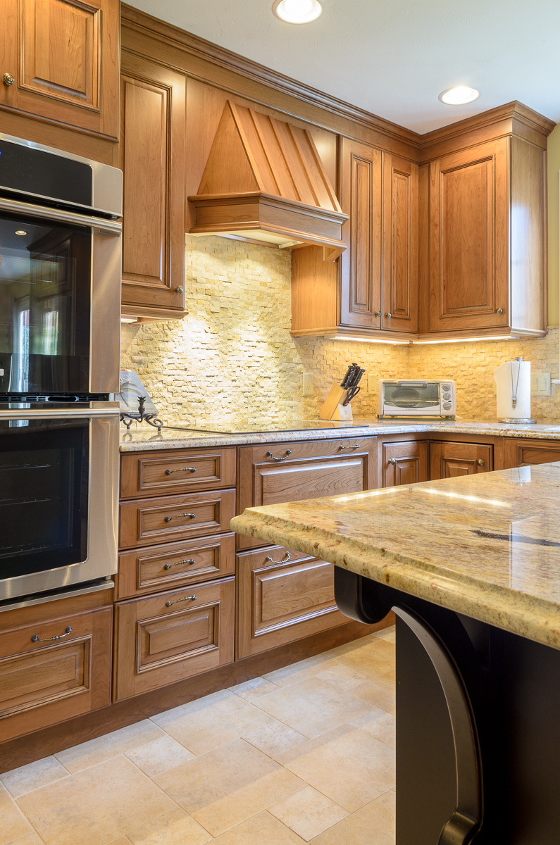 Kitchen_Associates_Shrewsbury_MA-8.jpg