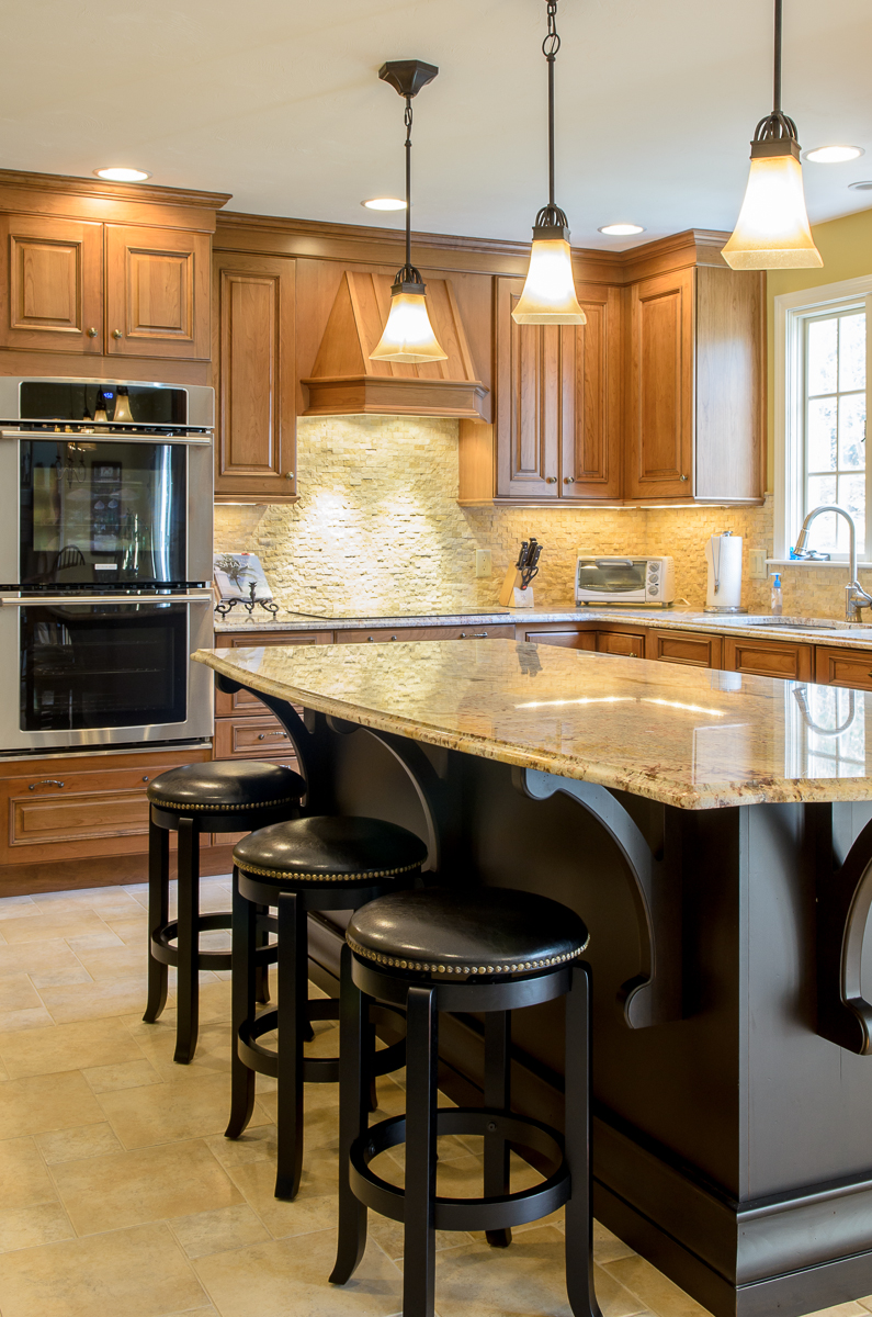 Kitchen_Associates_Shrewsbury_MA-11.jpg