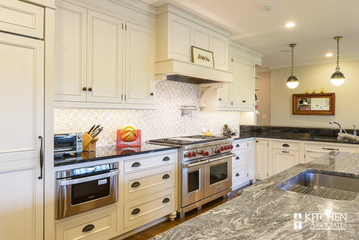 Lincoln, MA — Kitchen Associates | Massachusetts Kitchen Remodeling