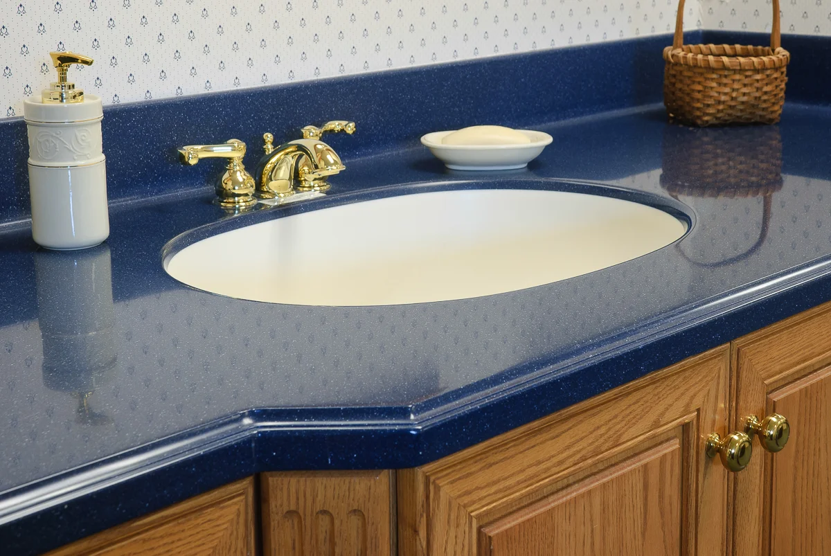 High-Gloss Finish