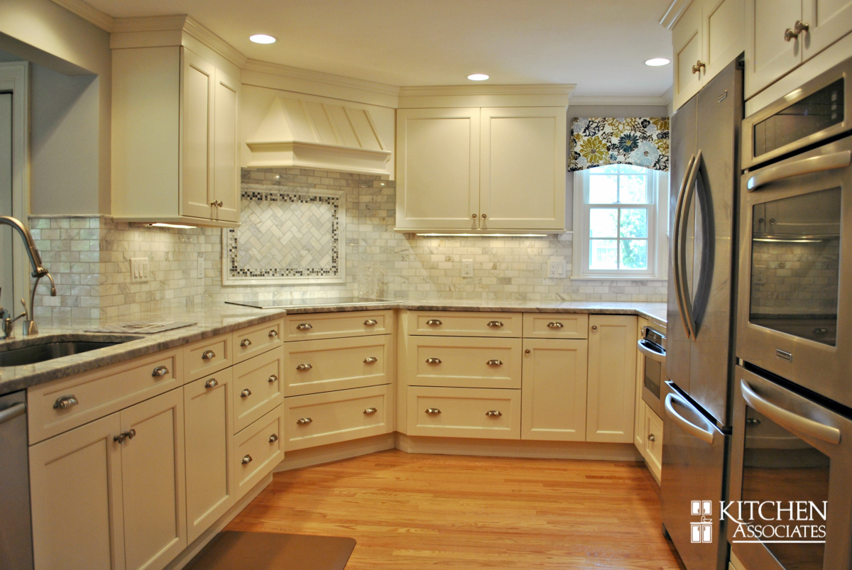 Kitchen_Associates_Remodel_Wellesley-1.jpg