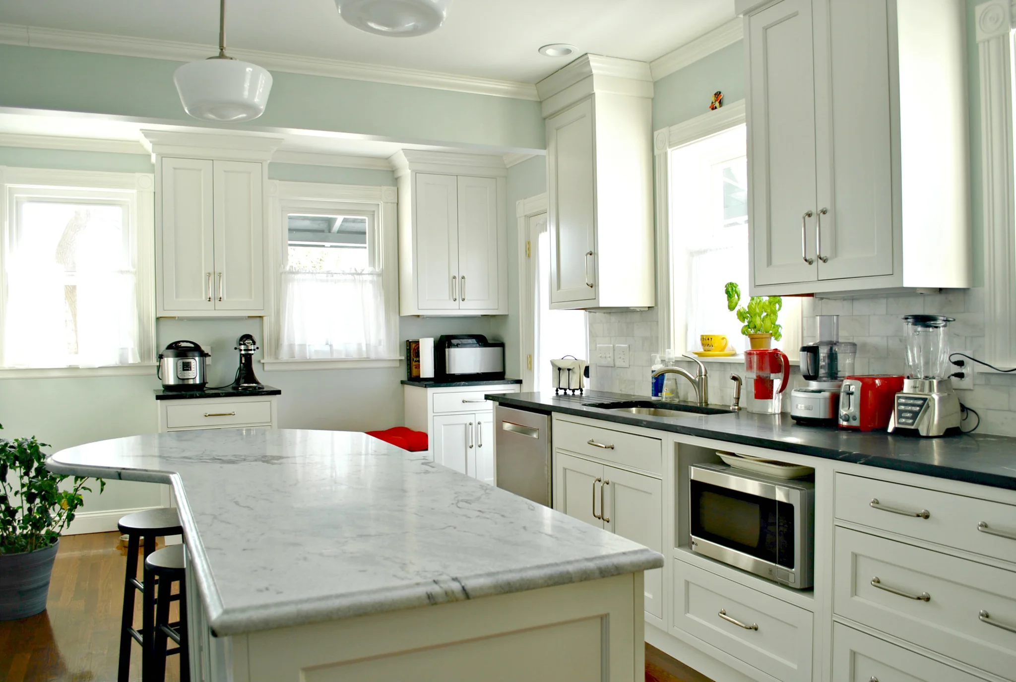 Boston_MA_kitchen_Remodel_BY_Kitchen_Associates