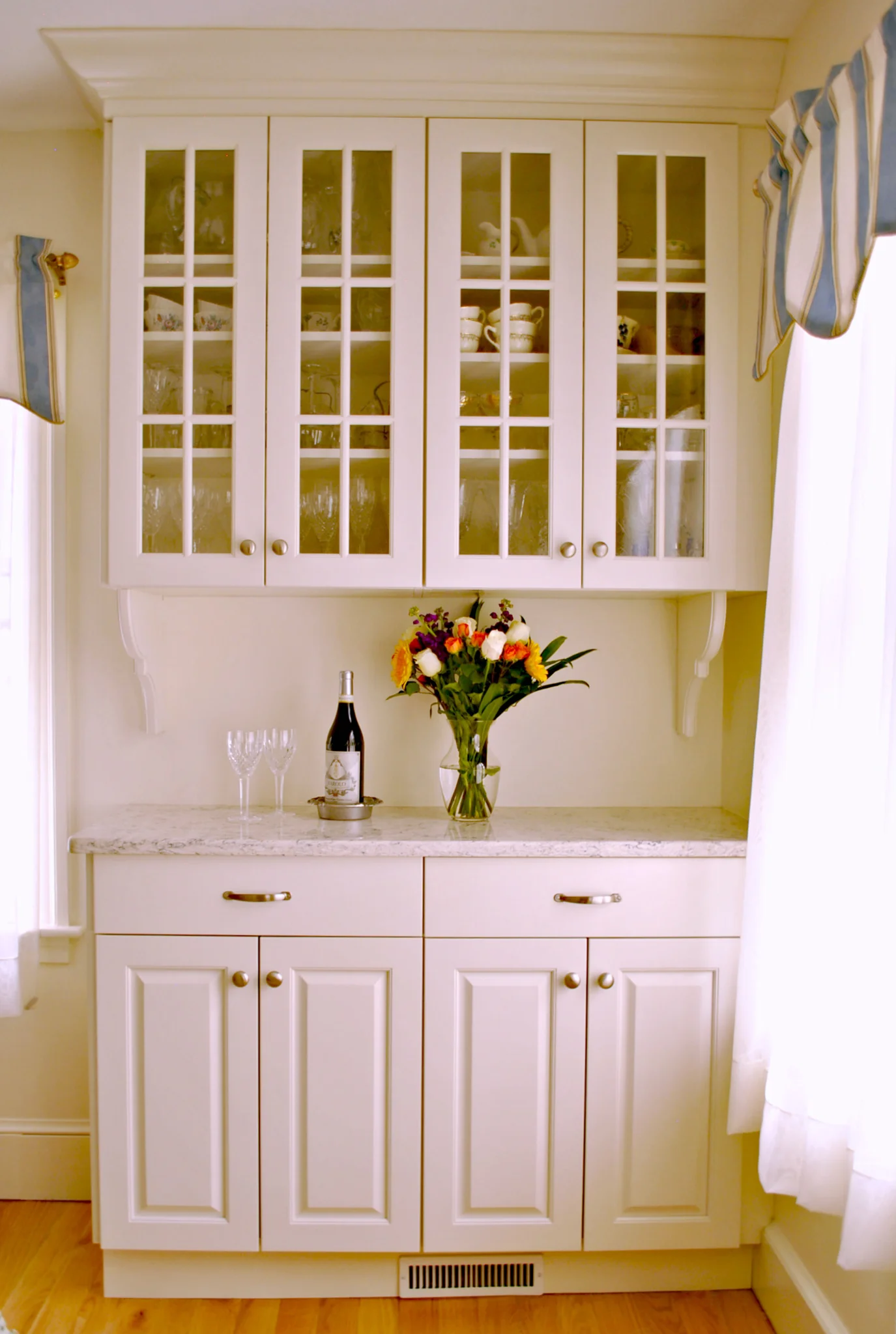 Hudson_MA_Kitchen_Remodel_Kitchen_Associates