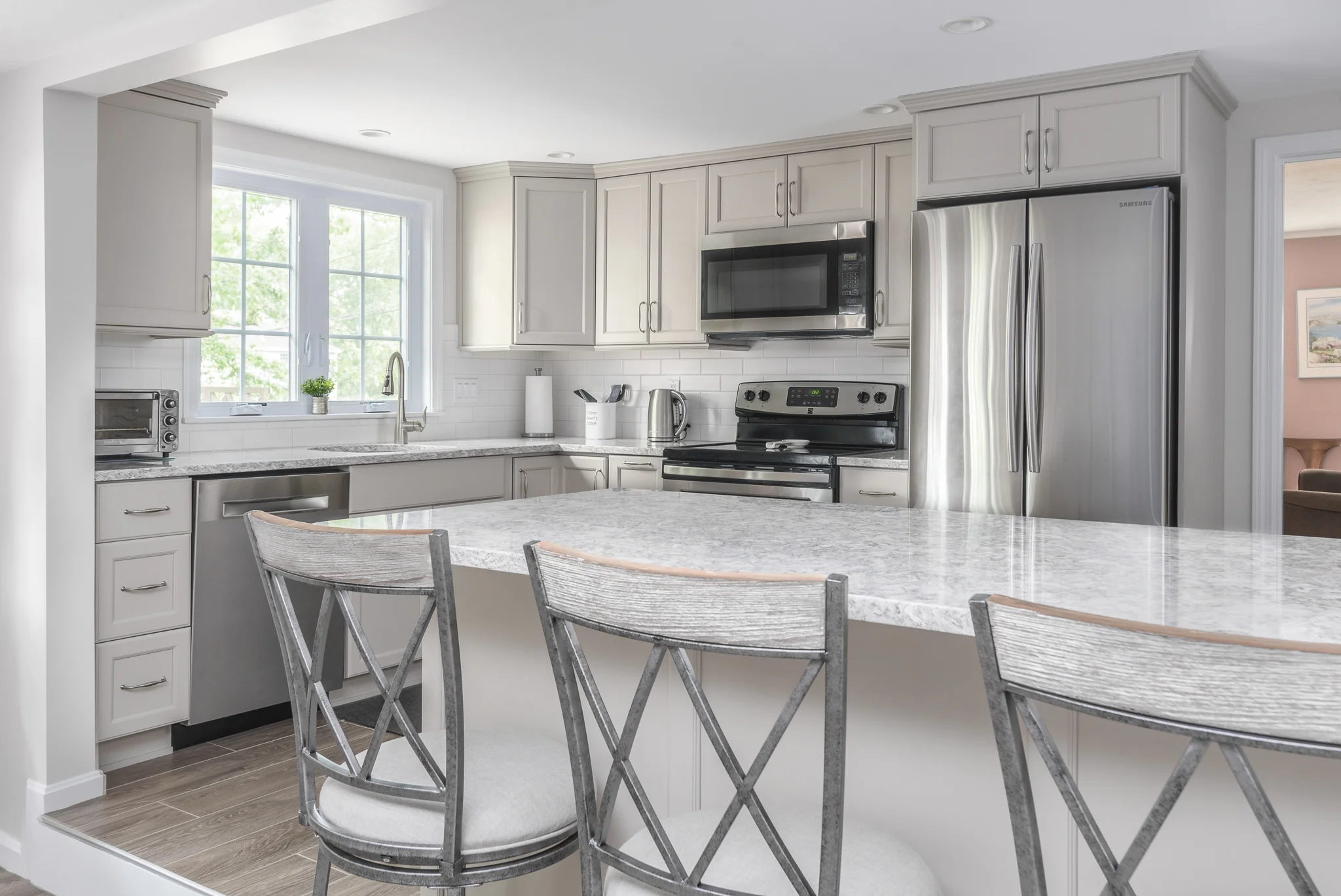 Natick_MA_Kitchen_Remodel_Kitchen_Associates