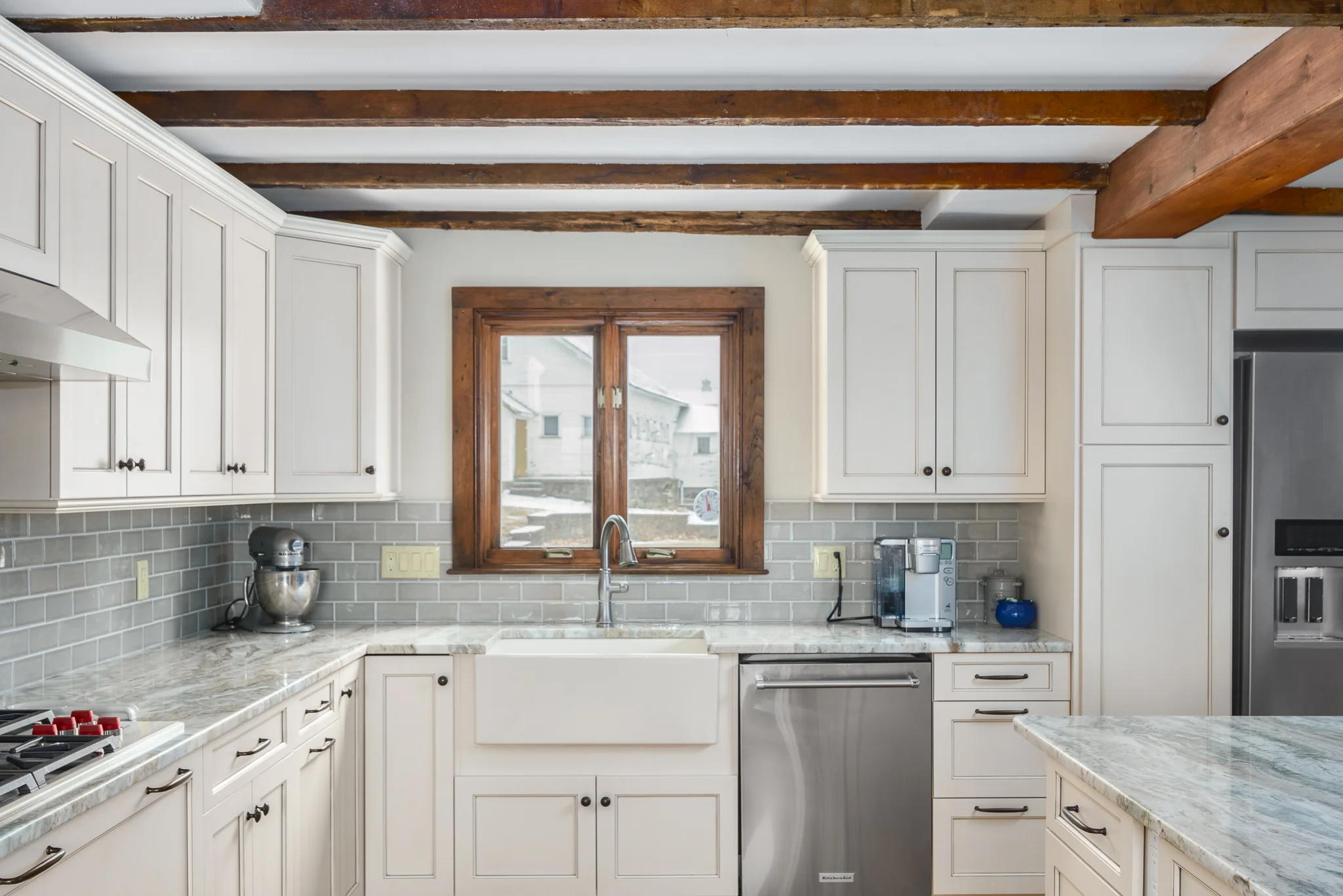 Sterling_MA_Farmhouse_Kitchen_Remodel_Kitchen_Associates