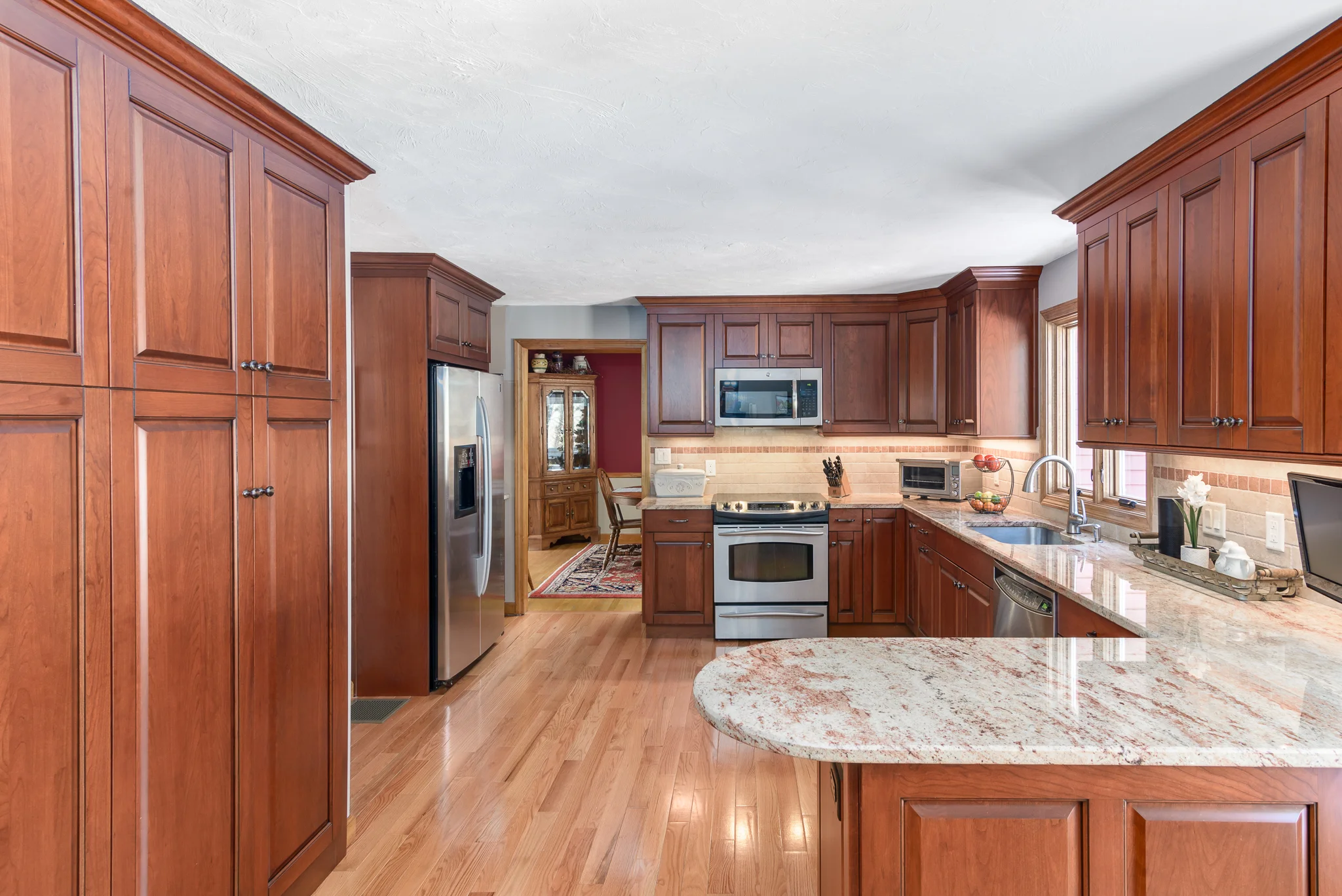 Marlborough_MA_Kitchen_Remodel_Kitchen_Associates