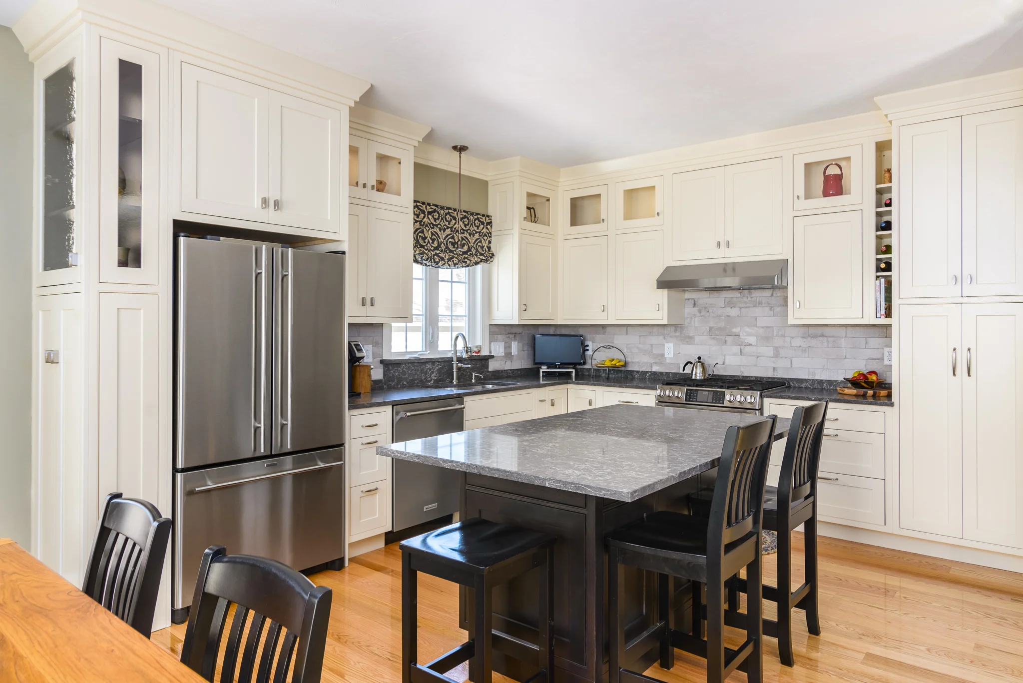 Lancaster_MA_Kitchen_Remodel_Kitchen_Associates