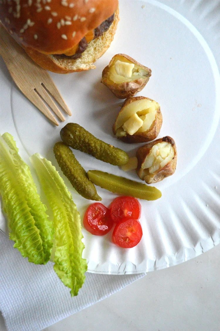 A Teeny-Tiny Summer Dinner That Your Kids Will Love!