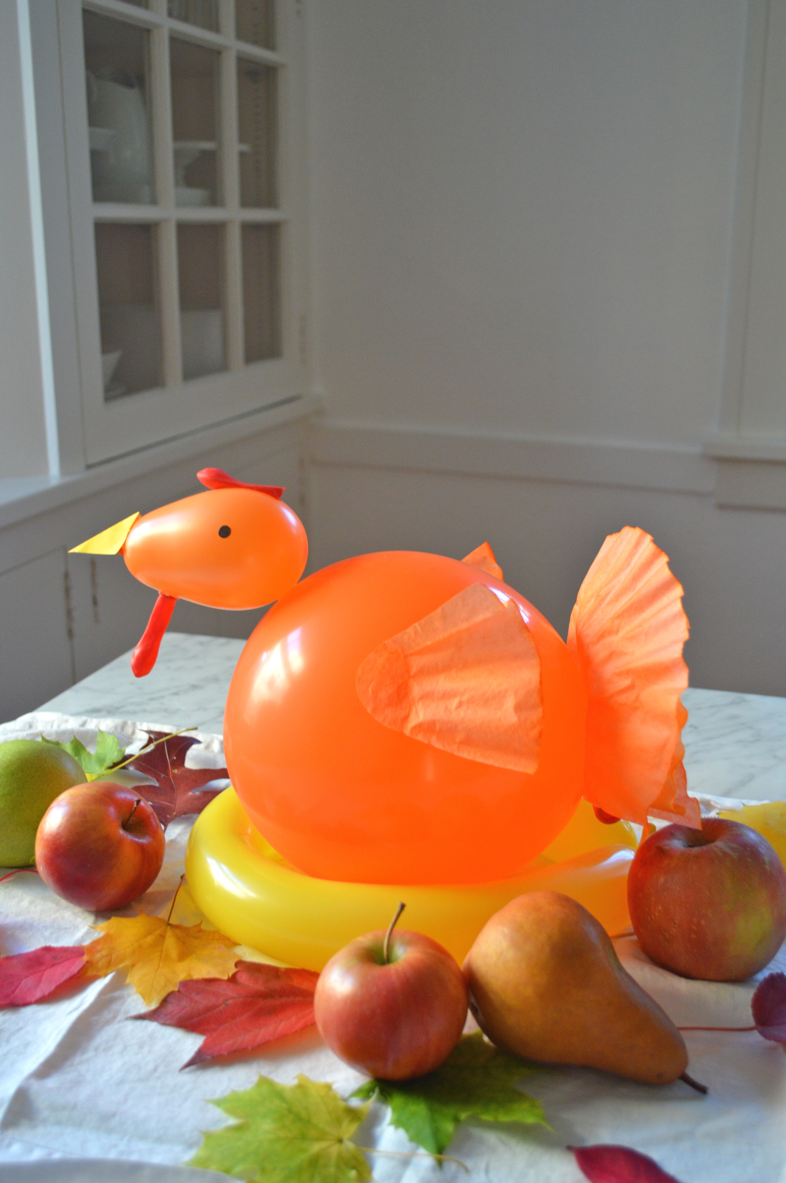 Easy Balloon Turkey Centerpiece Your Kids Will Love!