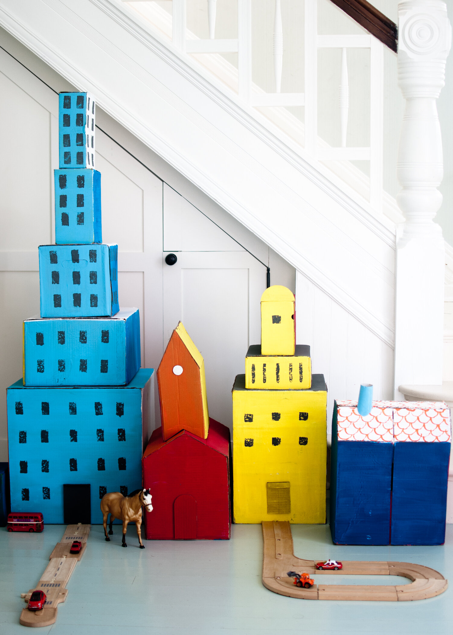 Recycled Cardboard Zoo Animals! — super make it