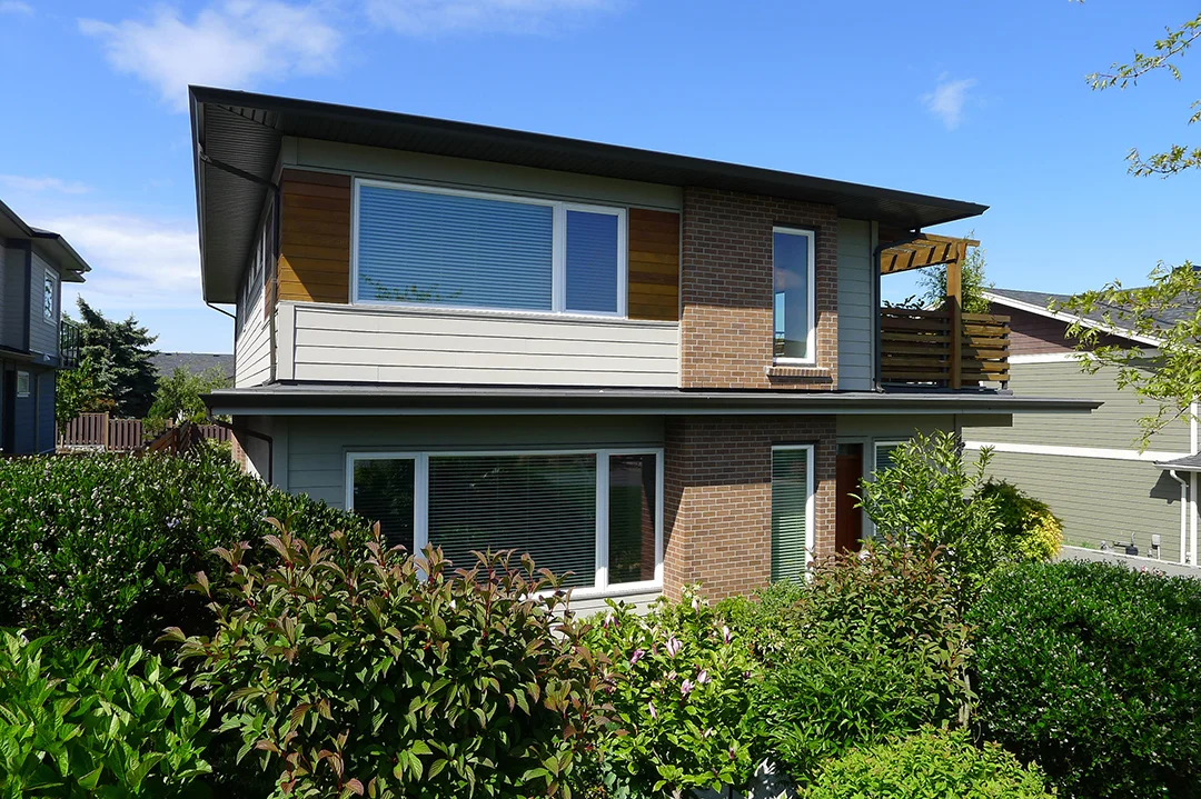 Pang Exterior Corner.jpg