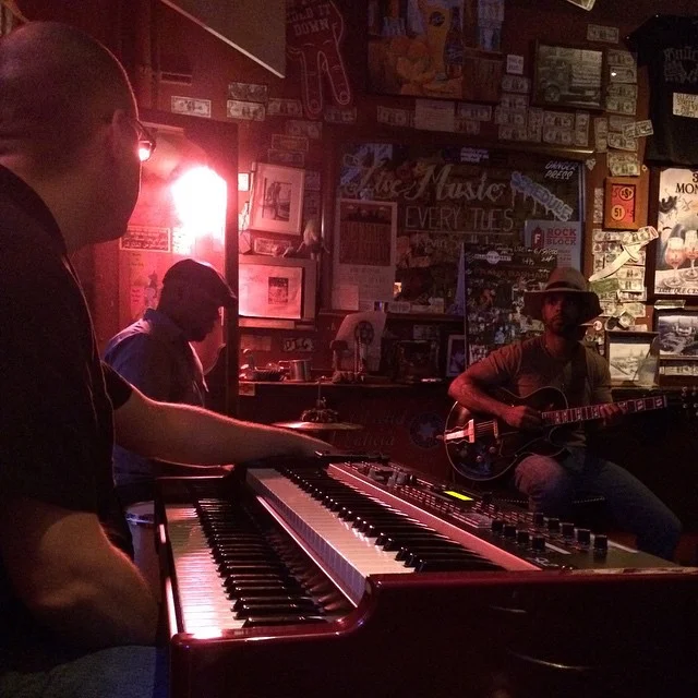 Elliott Street Deli and Pub