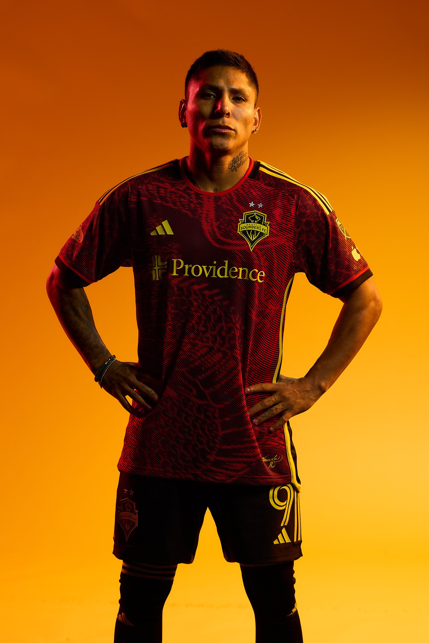 20220118_SoundersFC_Jersey Release0920.jpg