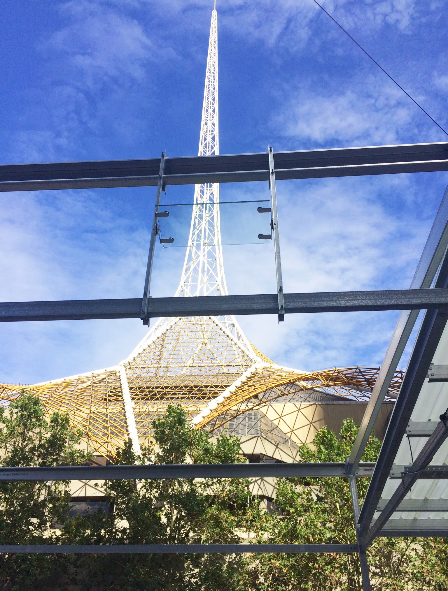 Plane and Field (2016) Performance and publication (edition 50), including 14 units of glass installed in overhead frame and 11 umbrellas, held at Testing Grounds, Melbourne. This project has been assisted by the Australian Government through the Australia Council for the Arts, its arts funding and advisory body. Image credits: 1, 4, 6 - 9 Christo Crocker. 2, 3 & 5 Beth Arnold.