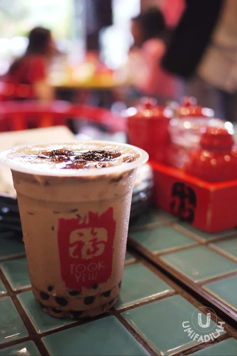 ​The Stubby Dog (IDR 69k) - Coffee Caramel, Creme de Cacao, Bailey's, with Coffee Jelly, Tapioca Balls, and Grass Jelly. I personally liked this one better because creamy bubble tea has always been my favorite!