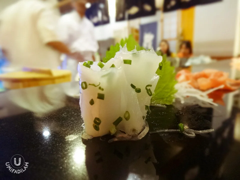 THE BEST RAW SQUID I'VE EVER EATEN.