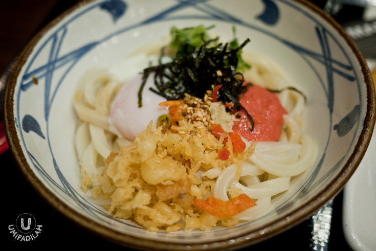 Mentai Kamatama Udon (IDR 50K). My all time favorite. In Sydney I've learnt that udon really works with soft-boiled egg, and the addition of chili cod roe (mentai) plus shredded seaweed (nori) + roasted sesame really boosts the whole flavor of the dish. But beware, it also boosts the saltiness so you might want to adjust it a little bit. Soft-boiled egg rocks!