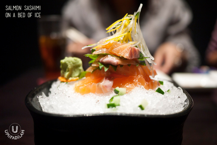 Salmon Sashimi (IDR
63k) – Fresh and thick salmon cuts are being stacked up and garnished with
white & yellow radish, kyuri, and some Japanese herbs; and finally being
served on a bed of ice. It’s definitely my first Sashimi on a Bed of Ice! Other
than beautiful plating, the point is that they want you to enjoy salmon at the
freshest, best temperature. Little thing like this is something that made me
smile and I just knew it right away, I made a great decision by giving Sumiya a
try.