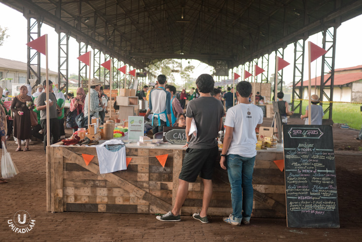 Spice and Spaces, a pop-up store providing curated goods as ready-to-serve food, cooking instruments, merchandises, etc. SO TEMPTING!