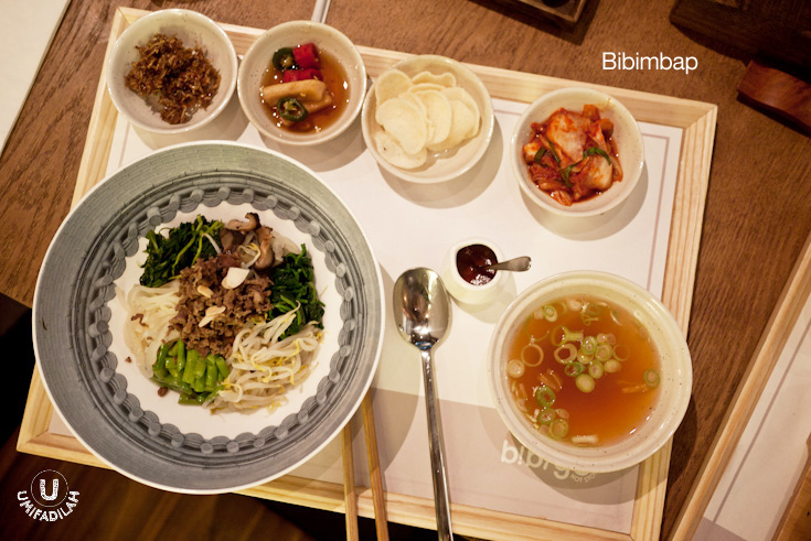 Bibimbap (IDR 80k for Bansang/set; IDR 65k ala carte) - Traditional mixed rice with assorted vegetables and a topping. We picked Korean White Rice, with char-grilled Bulgogi, and Kohot sauce.