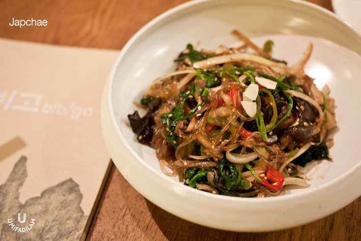 Japchae (IDR 60k) - Stir-fried sweet potato starch noodles with spinach, onion, pepper and bulgogi. It was delicious. But somehow what was served to me that day tasted a bit sweet, maybe they've adjusted the recipe according to our local Indonesian's tongue. And this was considered appetizer, by the way. Enough portion, in fact it's quite big for appetizer!