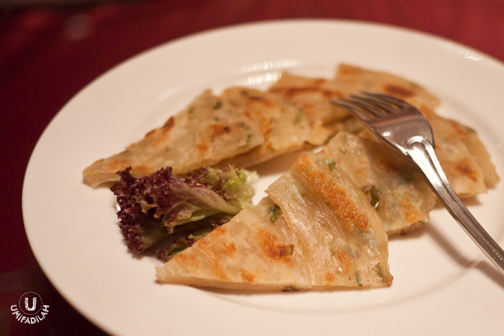Pan Fried
Leek Pancake (IDR 38k)