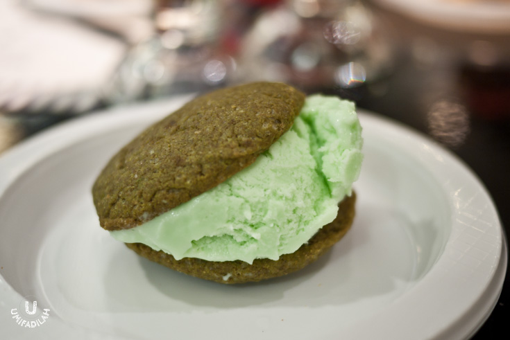 The Green Experiment (Matcha Cookies with
Banana Scoop)