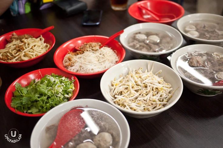 Full meal
at Akiaw. I remember it’s only been 2 weeks yet I’ve paid my visit at least 3
times already, LOL. Can’t get enough even though to me, going there is already a challenge!
