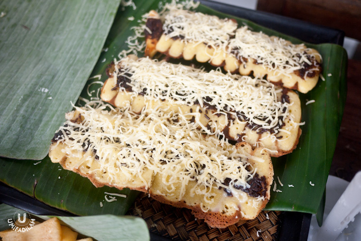 Pukis Cihuy (IDR 12k) - whatever that means, hahaha.