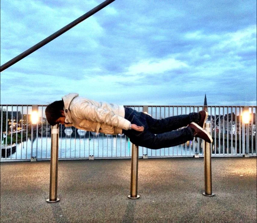 Planking effort Maastricht Bridge . HAHAHA one of the most WTF planking effort I've seen of him. Epic, Kazecul! 
