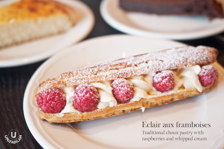 Éclair aux framboises/Raspberry Eclair (IDR 50k). This. Was. So. Delicious! Not a single thing goes wrong with Paul’s éclair. Perfect texture of the choux pastry, fresh raspberries and oh the not-overly-sweet custard cream served at the perfect chilled temperature….. MOUTHGASM. It’s as good as Cacaote ’s version of éclair, a bit pricier (50k versus 38k-ish) but also way bigger than theirs. But Cacaote has the Salted Caramel Eclairs which I really love!