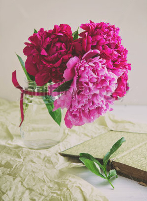 stock-photo-bouquet-of-peonies-141214507.jpg