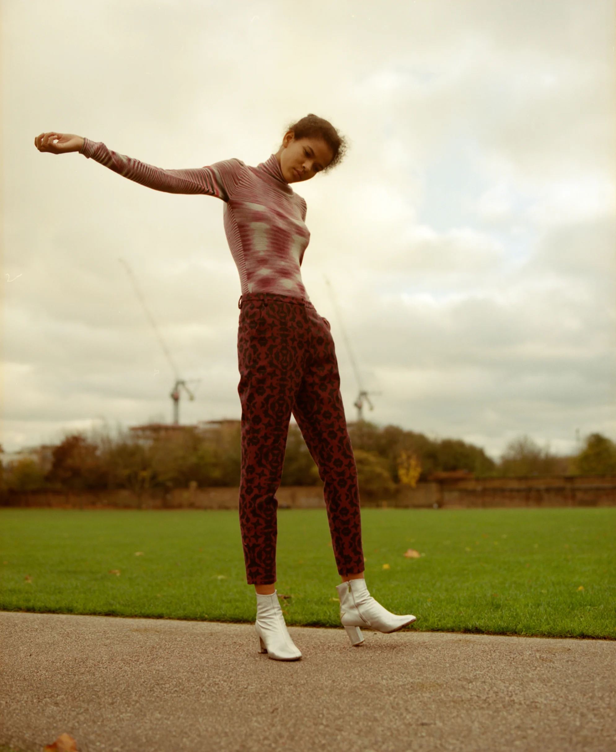 HUES - ALVAR MAGAZINE