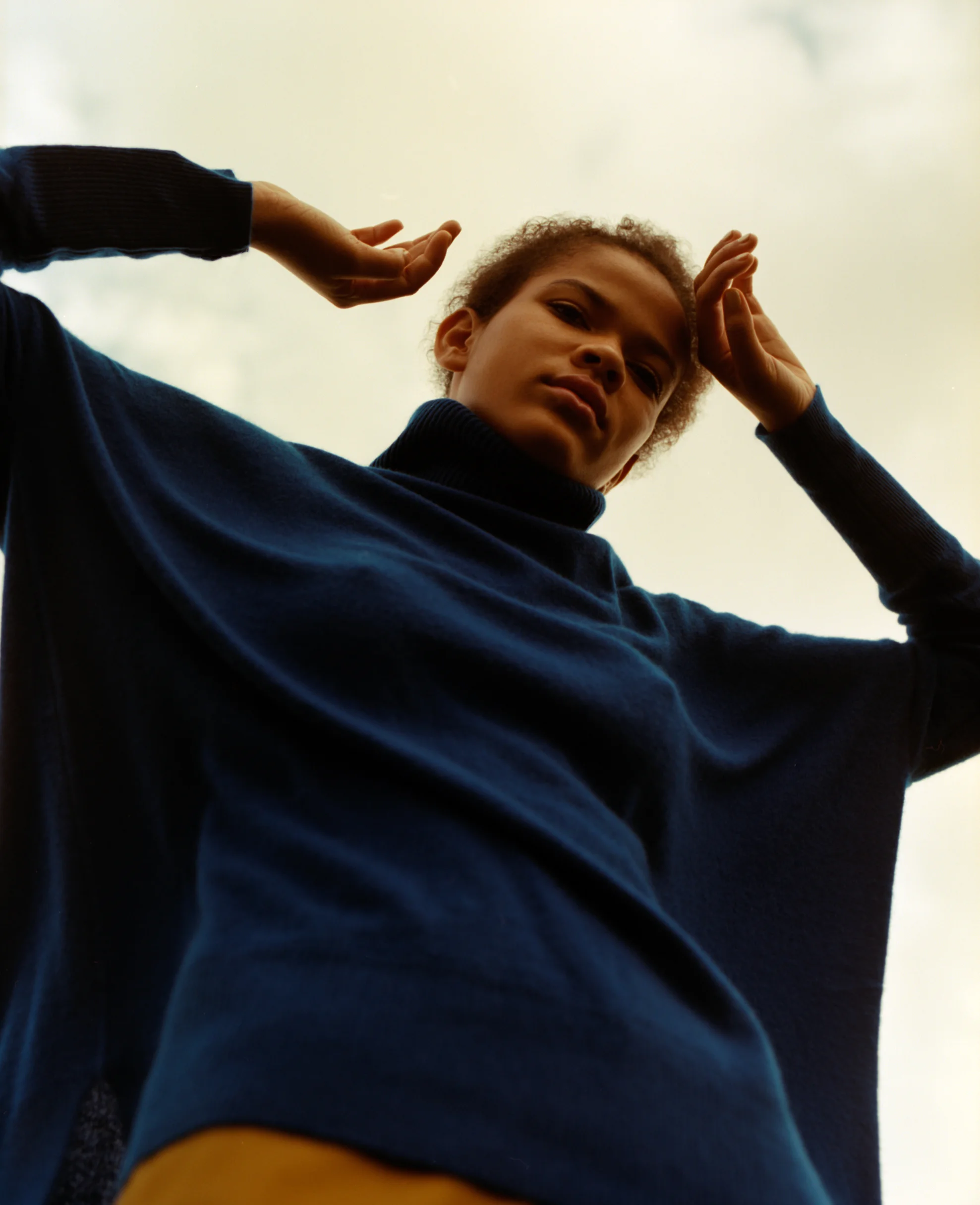 HUES - ALVAR MAGAZINE