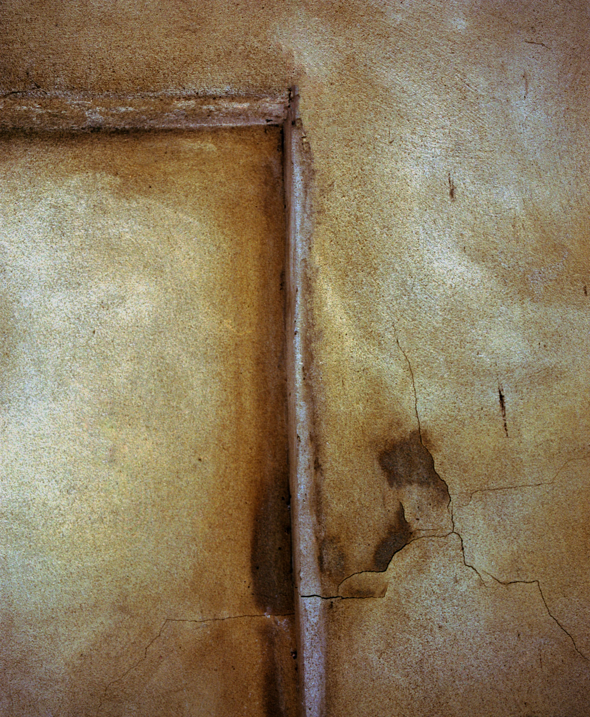 HUES - ALVAR MAGAZINE