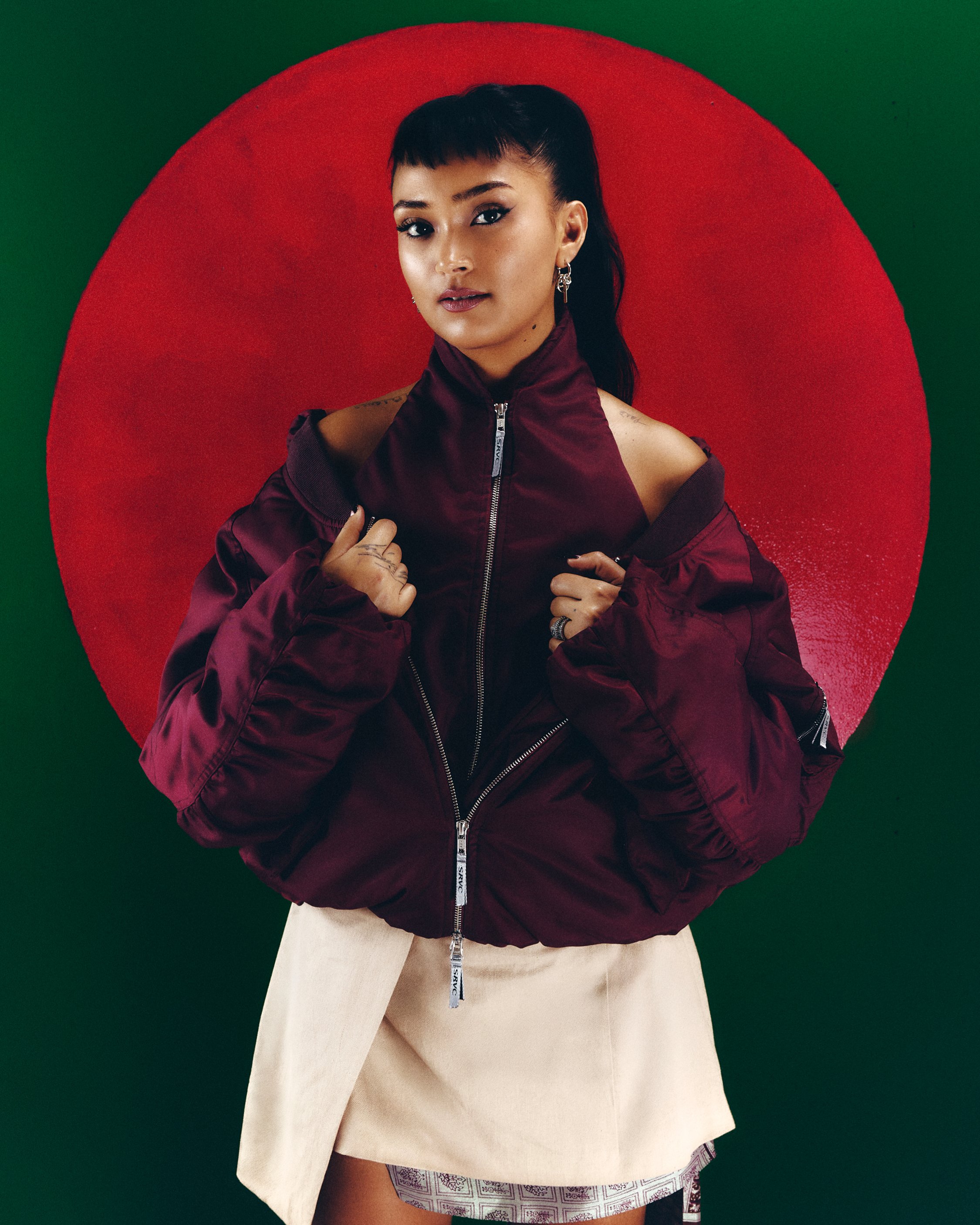 VERSUS_SHOOTS_JOY CROOKES_IG_GRADE AMEND15.jpg