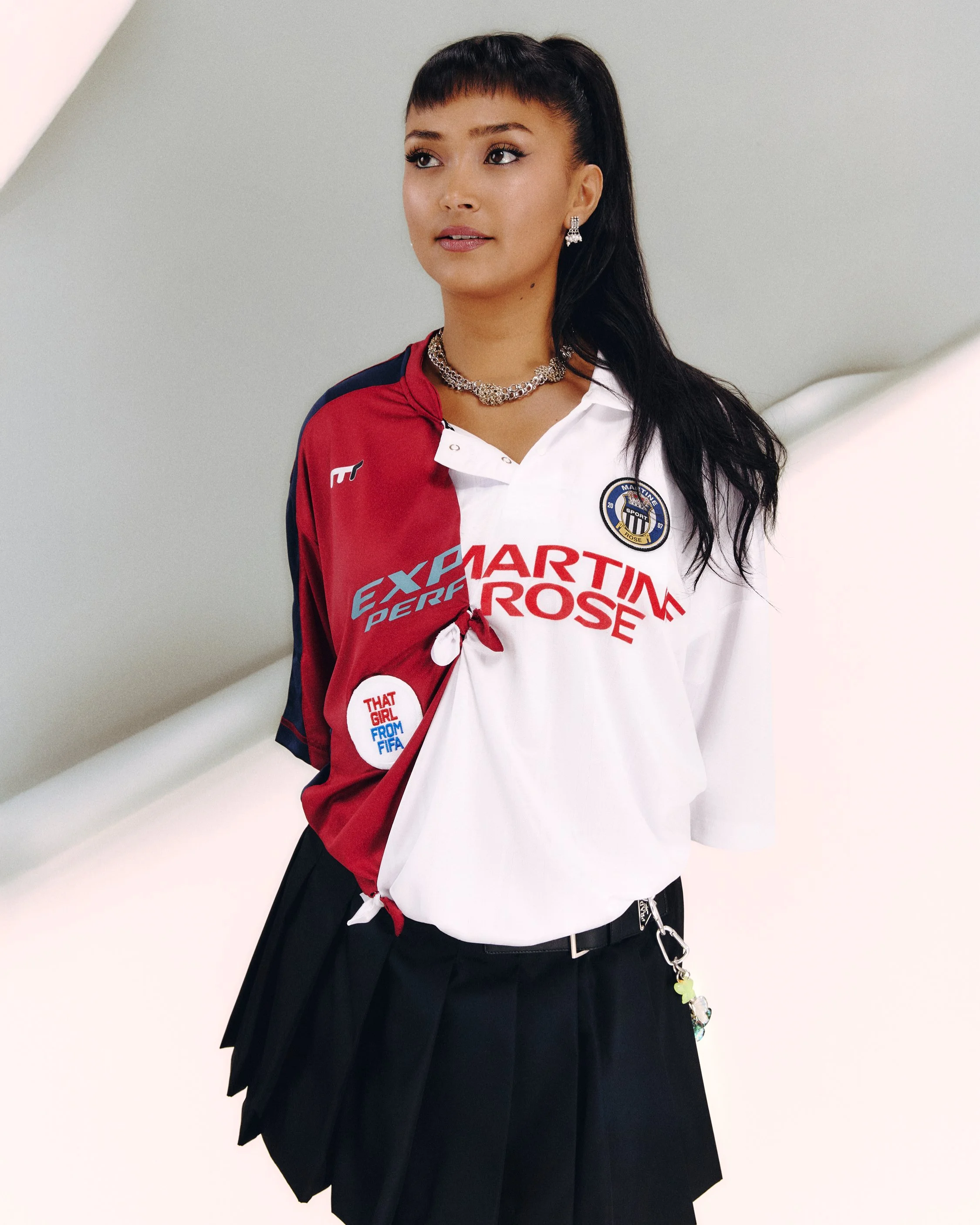 VERSUS_SHOOTS_JOY CROOKES_IG_GRADE AMEND18.jpg
