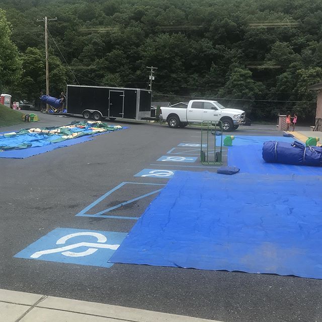 Set up has begun! Join us tonight! Remember...this is an awesome “on-ramp” opportunity for your ONE to hear the Gospel!! Wear dark athletic clothes. See you from 6-8:30!! #strivesm #whosyour1 #summercookout1