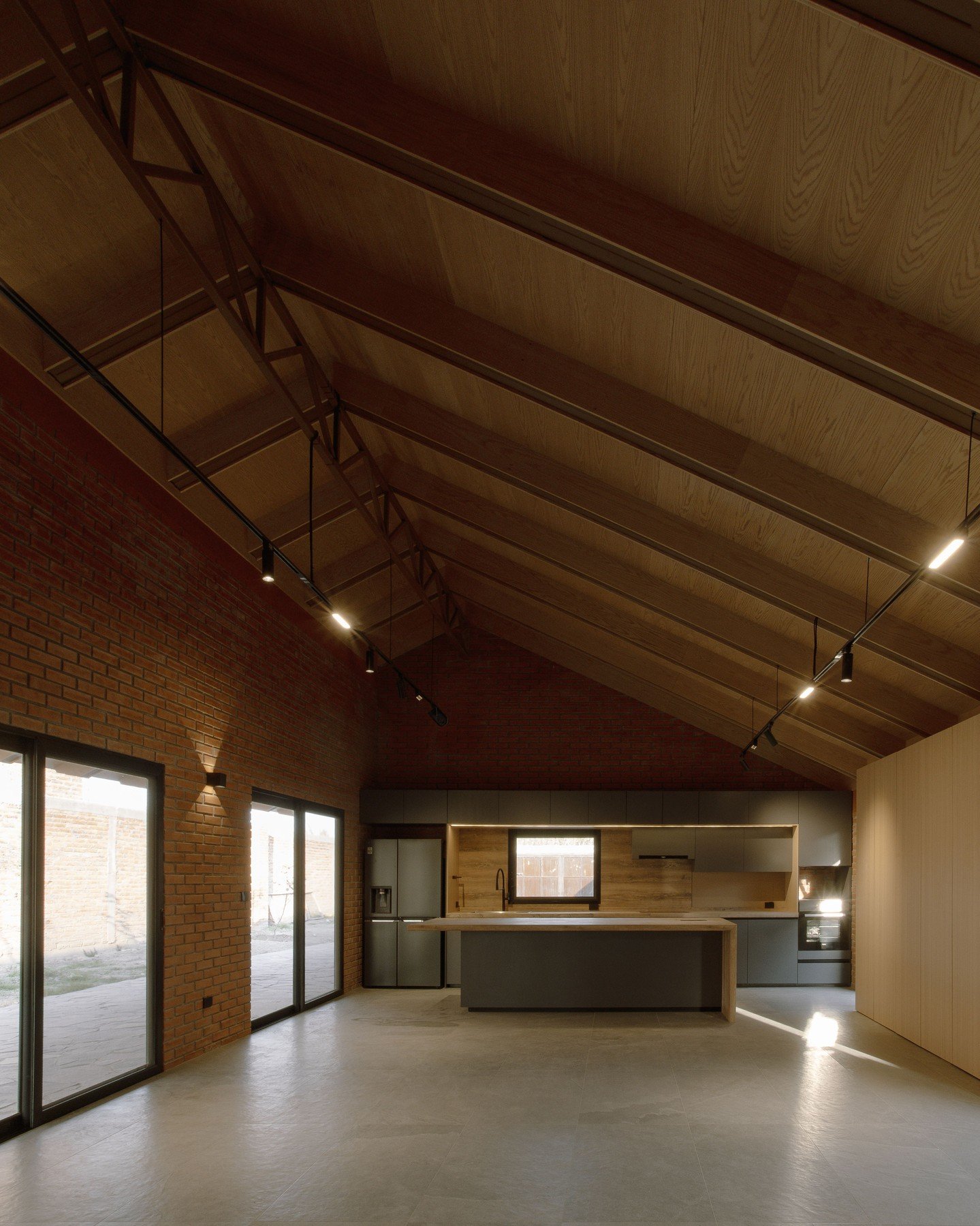 ✍🏼 &Aacute;rea com&uacute;n

[ RESIDENTIAL ARCHITECTURE ]
.
&bull;Casa FERPER&bull;
.
📸 @galar.galeriaarquitectura
.
.
.
#architecture #architecturelovers #architecturephotography #archilovers #architecture_view #architectureporn #architecture_hunt