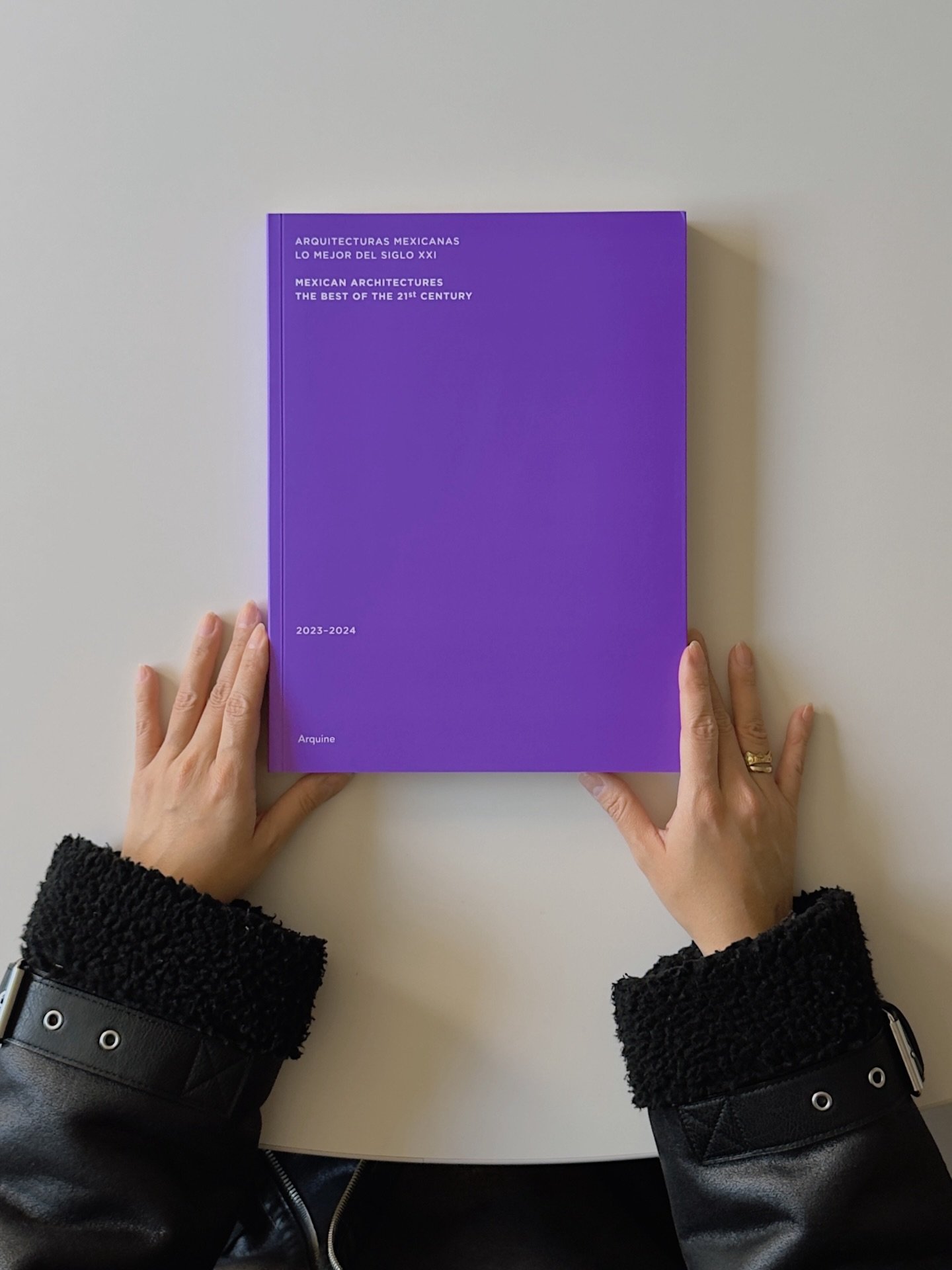 Nos emociona y agradecemos profundamente que el proyecto "Servicios Sanitarios de Parque Metropolitano de Le&oacute;n" forme parte del libro ARQUITECTURAS MEXICANAS. LO MEJOR DEL SIGLO XXI de @_arquine . 

Este reconocimiento lo compartimos