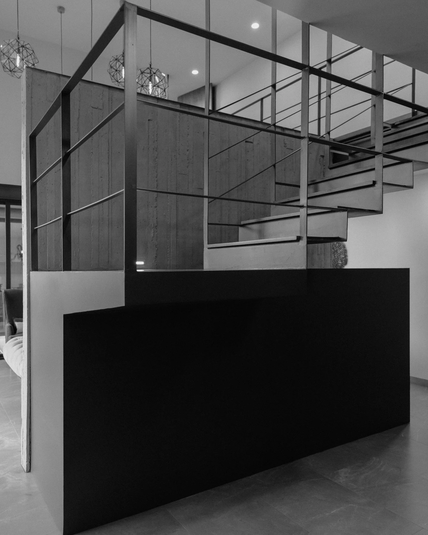 La escalera en Casa L 

[ RESIDENTIAL ARCHITECTURE ]
.
&bull;Casa L&bull;
.
📸 @galar.galeriaarquitectura
.
.
.
#architecture #architecturelovers #architecturephotography #archilovers
