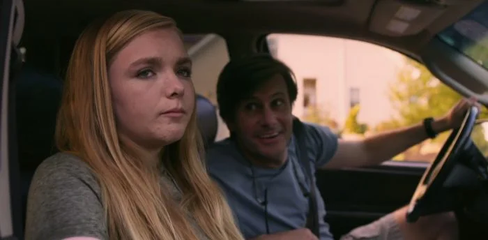 eighthgrade-elsiefisher-dad-car-700x344.jpg
